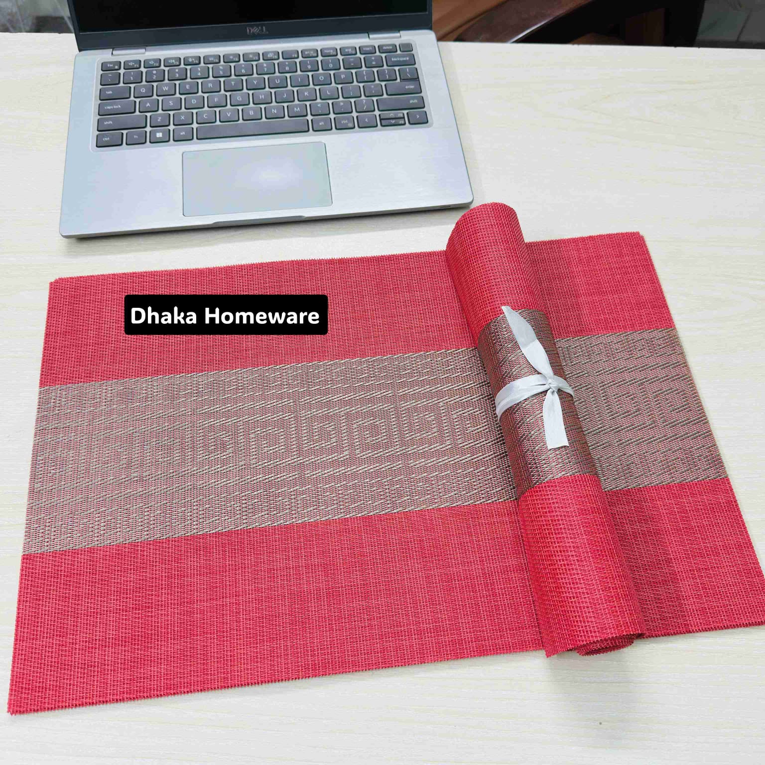 New Red Table Runner With 6 Pieces Mats