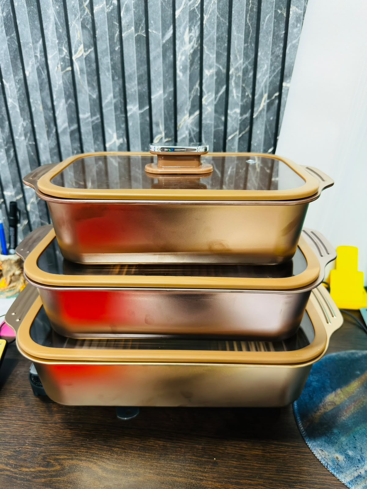 New Copper colour Flat Serving Dish Bake dish with Glass Lid